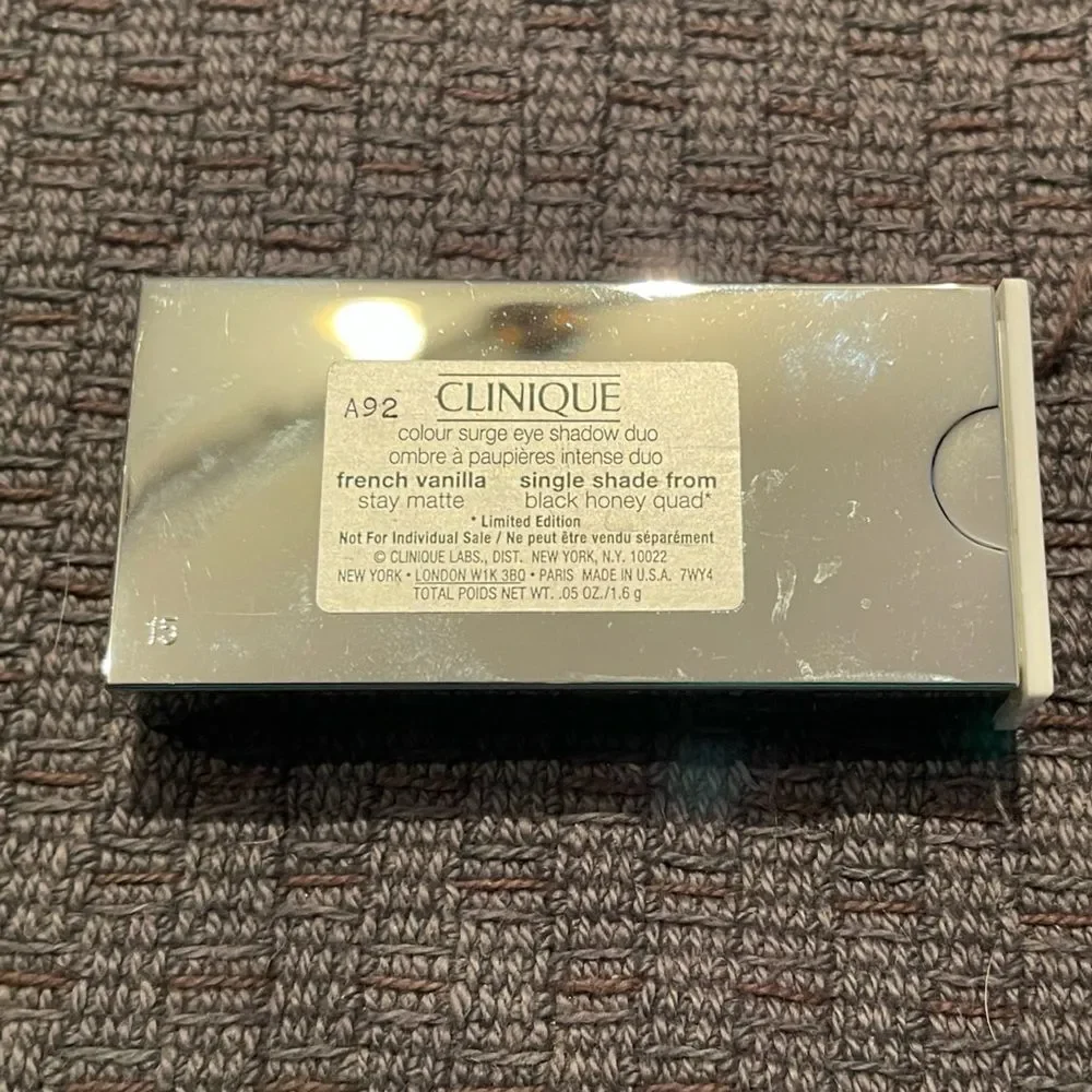RARE - NEW - Clinique Colour Surge Eye Shadow Duo - French Vanilla & Black Honey